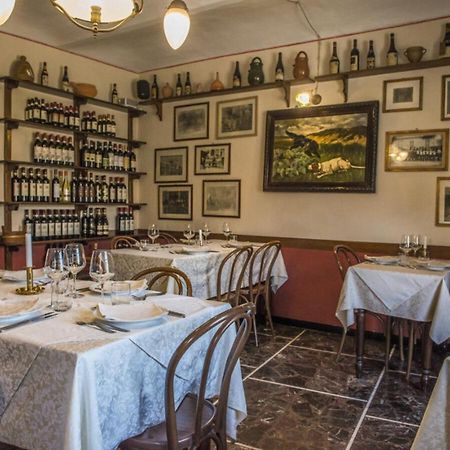 Albergo Ristorante Garibaldi Cisterna d'Asti Exterior photo