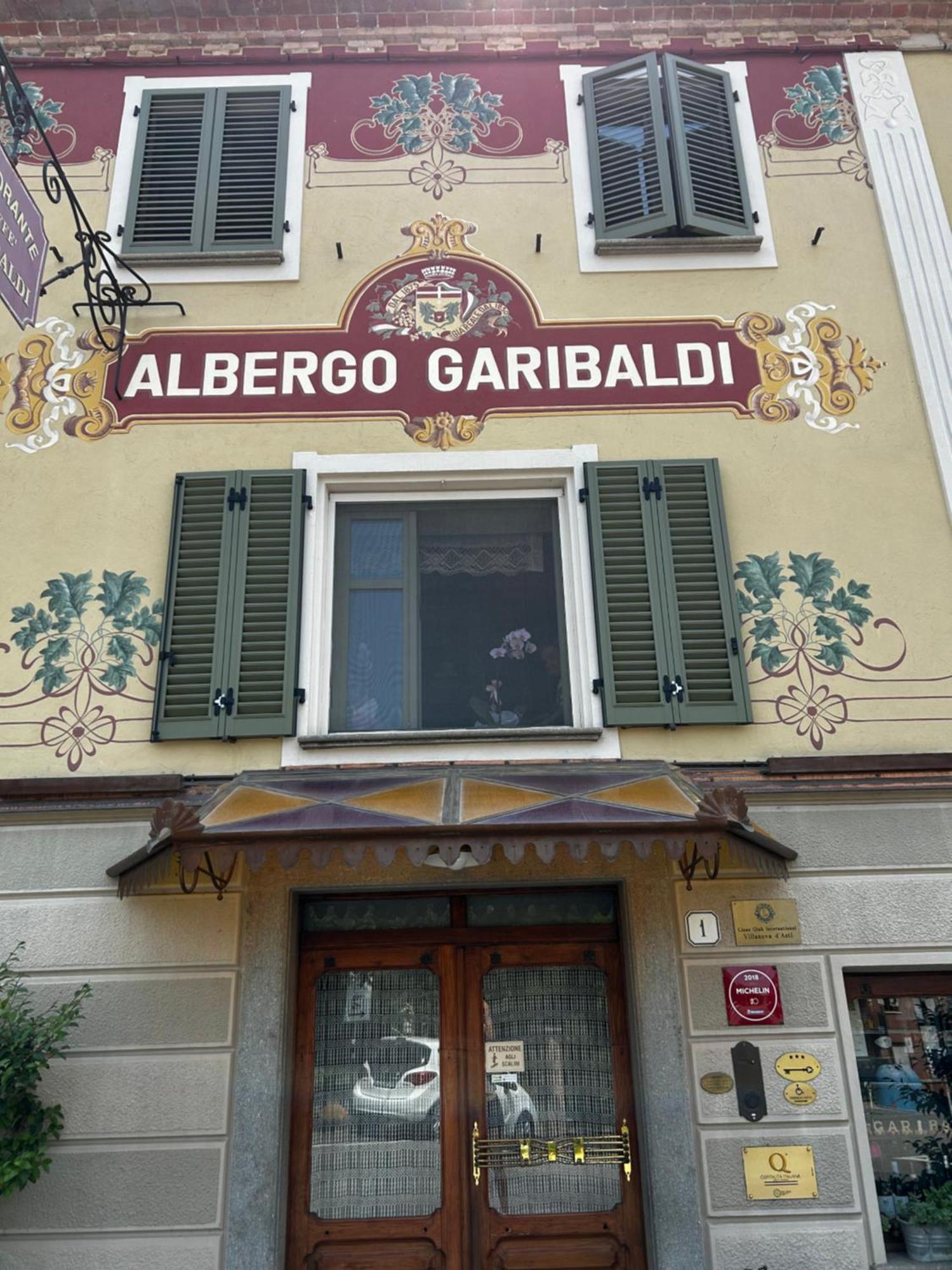 Albergo Ristorante Garibaldi Cisterna d'Asti Exterior photo