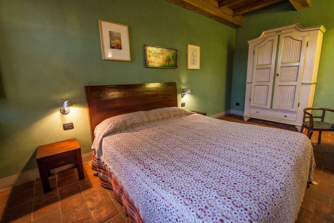 Albergo Ristorante Garibaldi Cisterna d'Asti Exterior photo
