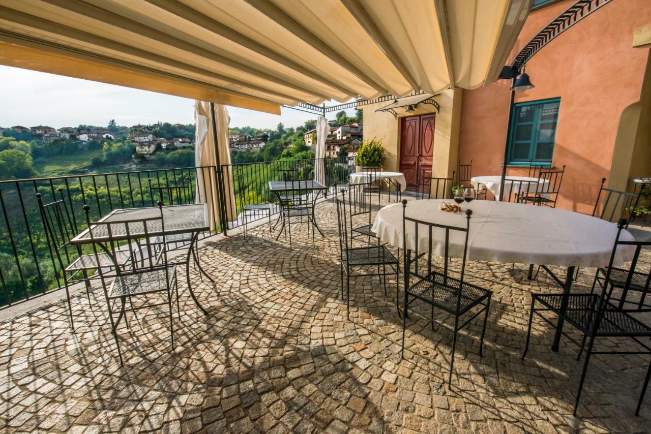 Albergo Ristorante Garibaldi Cisterna d'Asti Exterior photo