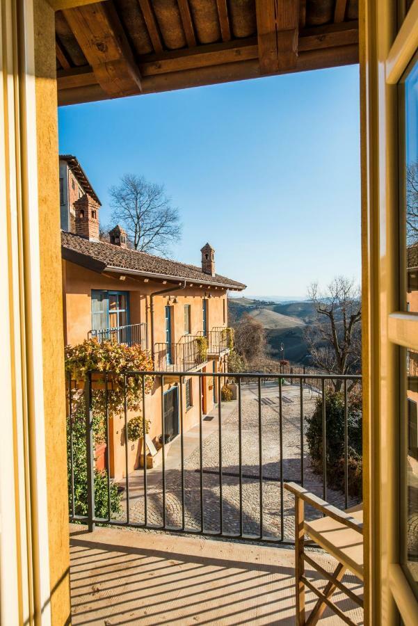 Albergo Ristorante Garibaldi Cisterna d'Asti Exterior photo
